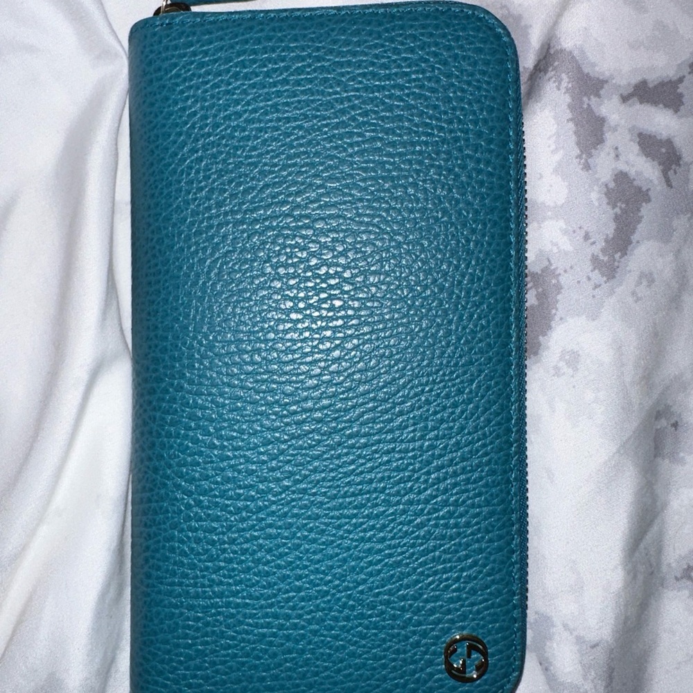 Gucci Zippy Leather wallet blue